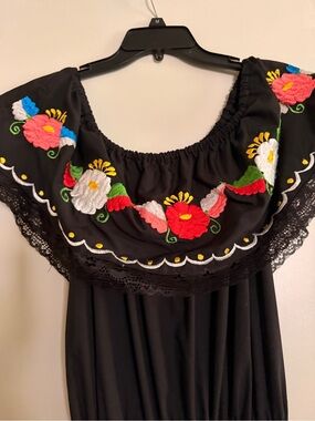 Womens Mexican dress talla G or Large